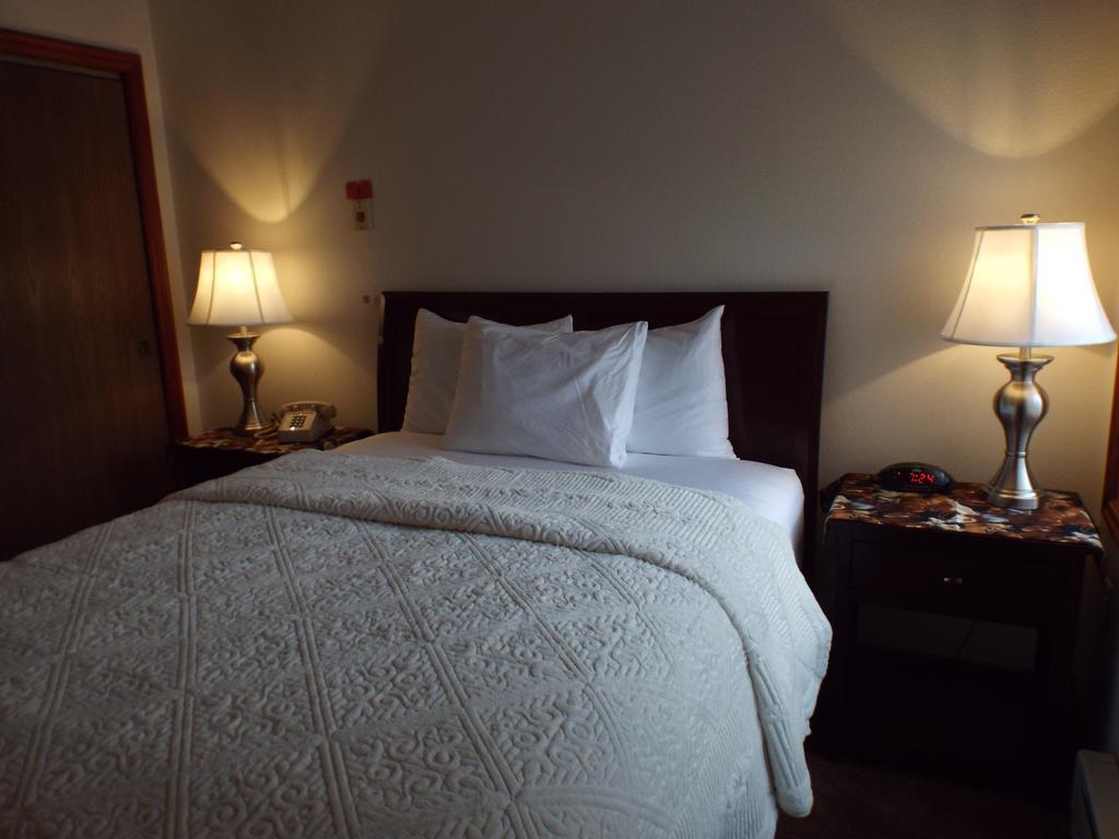 Greenwood Village Inn & Suites Kalispell Rom bilde